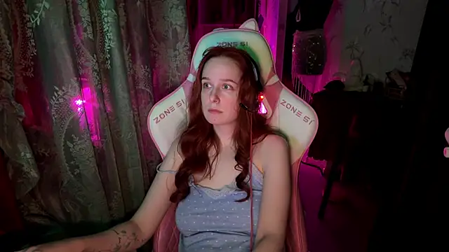 Snapshot of pearl_princess_ chatting on June 2026 02:24:02 AM pearl princess online show from June 2026 02:24:02 AM