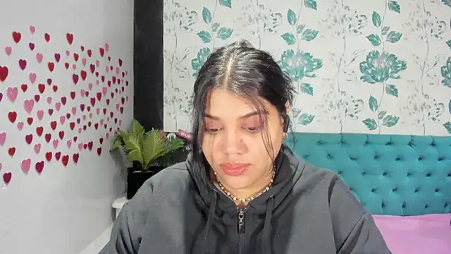 LindaBreeS online show from February 2025 04:52:01 PM