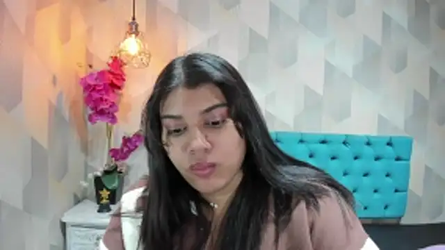 Snapshot of LindaBreeS chatting on March 2026 03:05:02 PM LindaBreeS online show from March 2026 03:05:02 PM