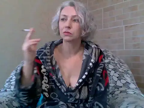 Lorie Carrie online show from October 2025 09:52:02 AM