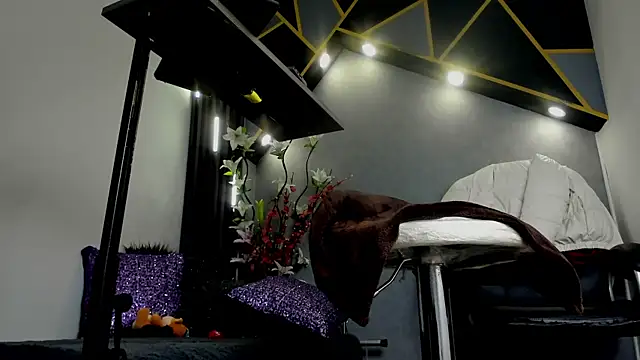 almma shy online show from February 2025 09:15:02 PM