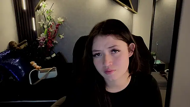 almma shy online show from September 2025 01:36:02 PM