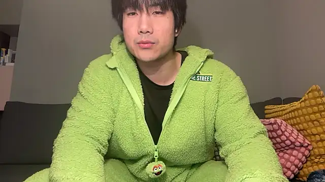 jungcock3210 online show from December 2025 05:17:01 PM