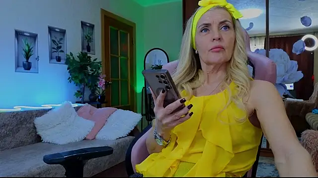 amelia blondy online show from February 2025 09:36:01 AM