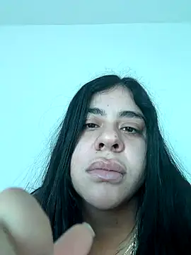 lunashanty online show from December 2025 07:21:01 PM