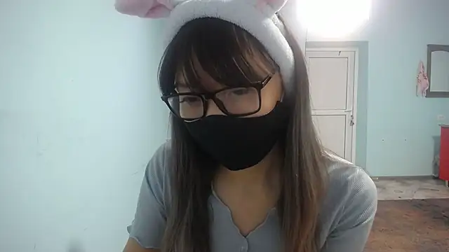 elllaaxx online show from October 2025 04:13:01 AM