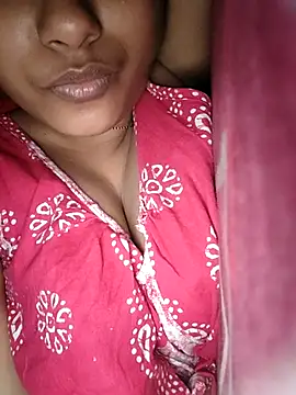 Snapshot of sexyindi_couple chatting on January 2025 02:37:02 AM sexyindi couple online show from January 2025 02:37:02 AM