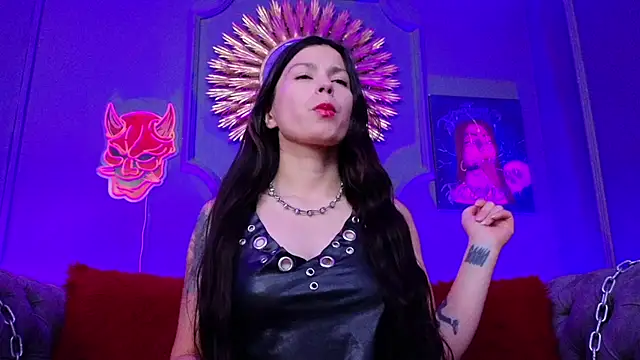 Julieta Russell online show from March 2025 04:44:02 PM