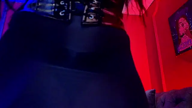 Julieta Russell online show from September 2025 12:28:02 PM