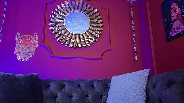 Julieta Russell online show from February 2026 12:38:01 PM