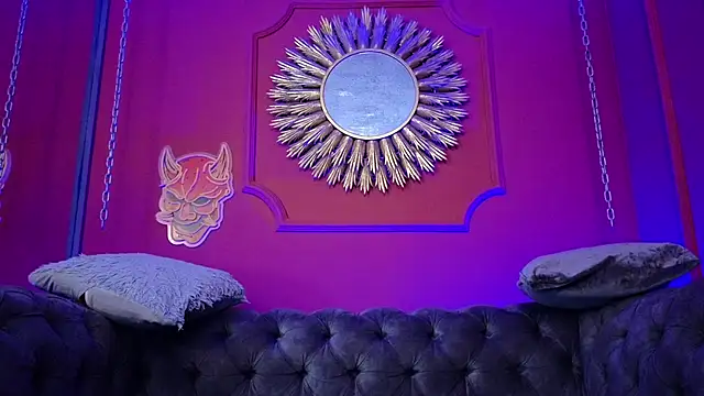 Snapshot of Julieta_Russell chatting on April 2026 11:42:02 AM Julieta Russell online show from April 2026 11:42:02 AM