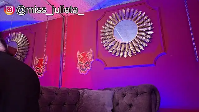 Snapshot of Julieta_Russell chatting on May 2026 12:02:01 PM Julieta Russell online show from May 2026 12:02:01 PM