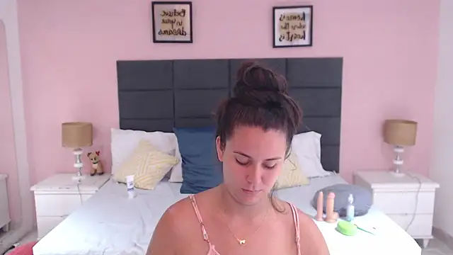 Snapshot of MadisonJenner chatting on January 2025 05:37:02 PM MadisonJenner online show from January 2025 05:37:02 PM