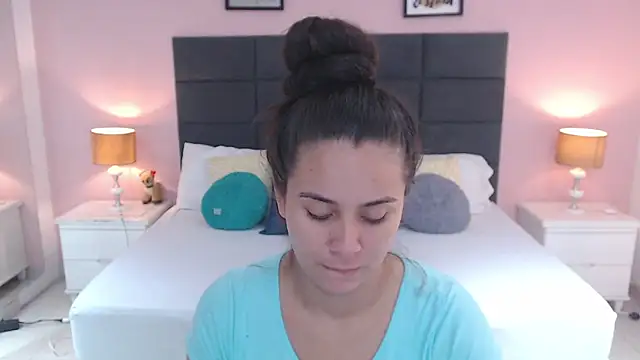 Snapshot of MadisonJenner chatting on January 2025 11:23:02 AM MadisonJenner online show from January 2025 11:23:02 AM