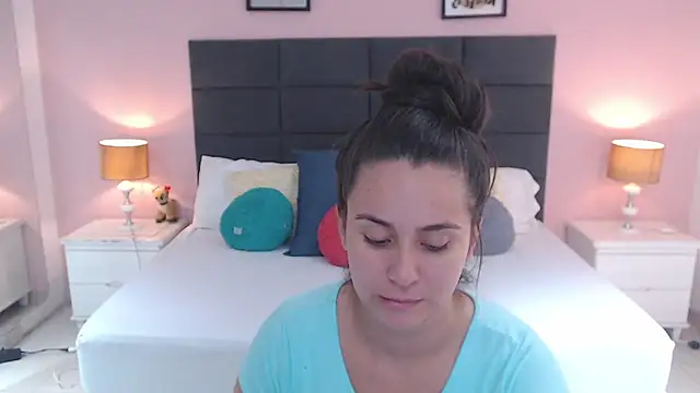 Snapshot of MadisonJenner chatting on January 2025 02:46:01 PM MadisonJenner online show from January 2025 02:46:01 PM