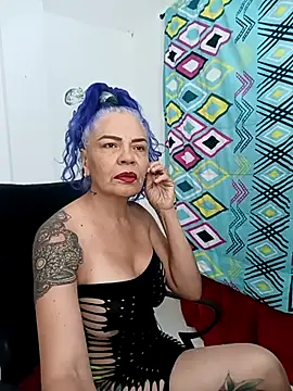 freyadevil333 online show from October 2025 01:07:02 PM