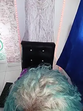 freyadevil333 online show from February 2026 01:44:01 PM