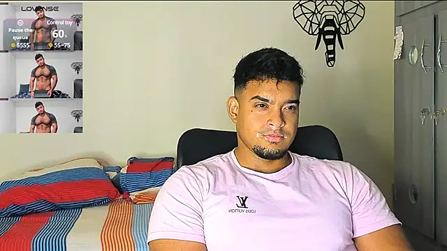 Big furry bear13 online show from December 2024 11:00:02 AM