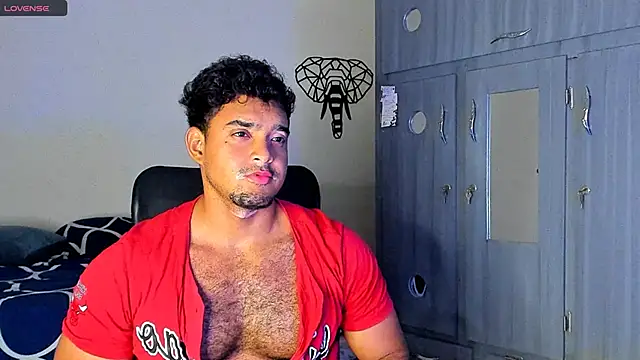 Big furry bear13 online show from March 2025 08:41:02 AM