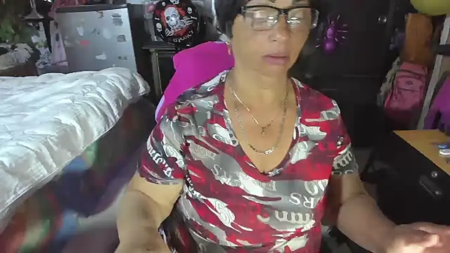 Mrs mommy  online show from November 2025 11:05:01 PM