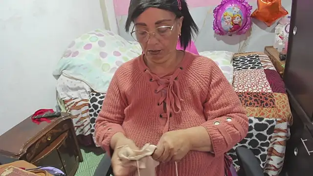 Mrs mommy  online show from February 2026 11:49:01 AM