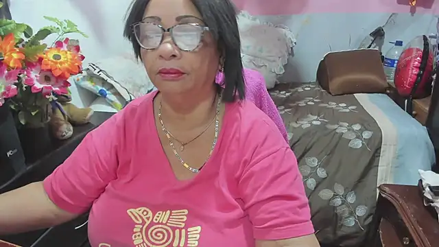 Snapshot of Mrs_mommy_ chatting on July 2026 07:27:01 PM Mrs mommy online show from July 2026 07:27:01 PM