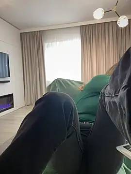 Snapshot of HotXMom chatting on February 2025 10:37:02 AM HotXMom online show from February 2025 10:37:02 AM