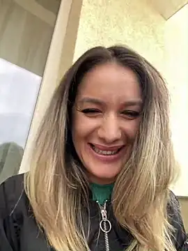 Snapshot of HotXMom chatting on March 2025 10:36:02 AM HotXMom online show from March 2025 10:36:02 AM