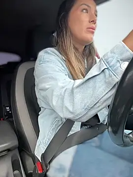 Snapshot of HotXMom chatting on September 2025 06:04:02 AM HotXMom online show from September 2025 06:04:02 AM