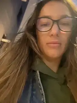 Snapshot of HotXMom chatting on September 2025 03:43:01 AM HotXMom online show from September 2025 03:43:01 AM