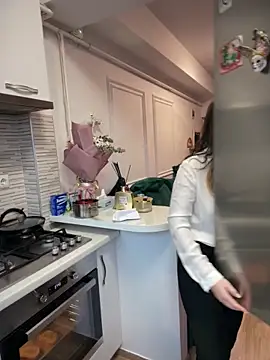 HotXMom online show from February 2026 07:13:01 AM