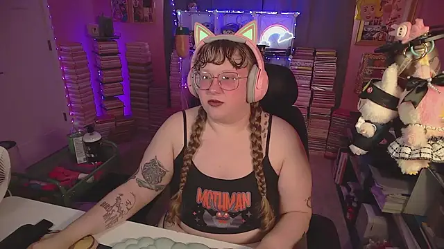 FatVeronica online show from June 2026 05:07:01 PM