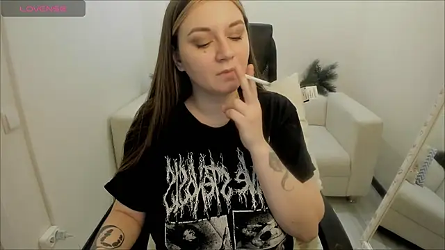 Snapshot of AlisaBacker chatting on December 2024 07:38:02 PM AlisaBacker online show from December 2024 07:38:02 PM