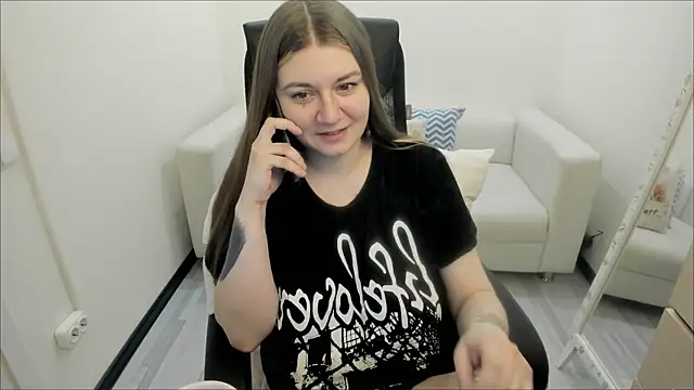 Snapshot of AlisaBacker chatting on March 2025 02:59:02 AM AlisaBacker online show from March 2025 02:59:02 AM