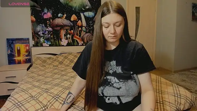 Snapshot of AlisaBacker chatting on September 2025 03:57:01 PM AlisaBacker online show from September 2025 03:57:01 PM