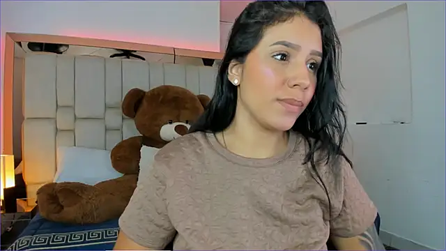 SheylaBakerr online show from February 2025 11:00:02 AM