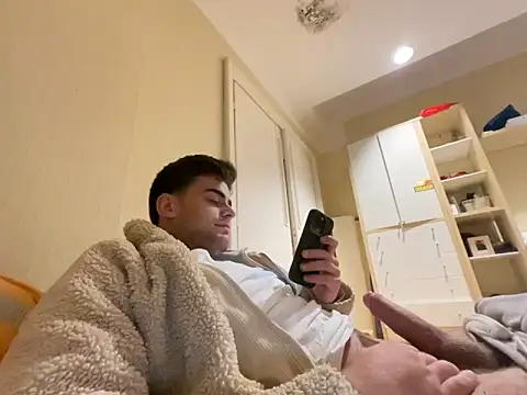 Snapshot of cubalibre02 chatting on December 2025 10:05:01 PM cubalibre02 online show from December 2025 10:05:01 PM