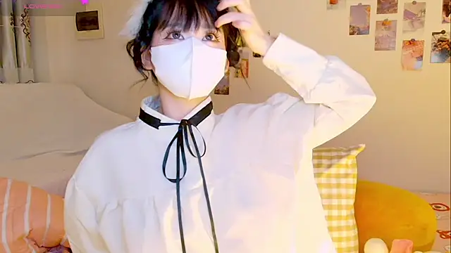 Snapshot of Embez-Damdang chatting on December 2024 03:57:02 PM Embez-Damdang online show from December 2024 03:57:02 PM