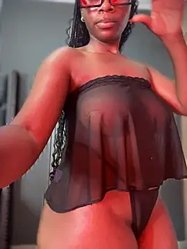 Snapshot of Candy-Heart chatting on December 2024 12:32:02 AM Candy-Heart online show from December 2024 12:32:02 AM