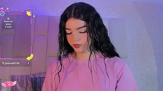 Snapshot of Summer_walkerr chatting on September 2025 12:49:02 PM Summer walkerr online show from September 2025 12:49:02 PM