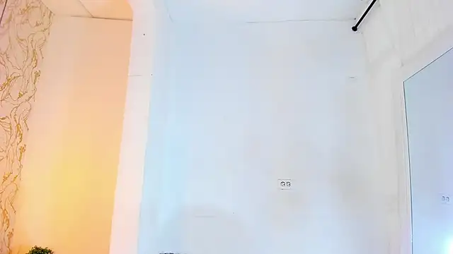 NATALIE PARKERR online show from February 2025 02:08:01 PM