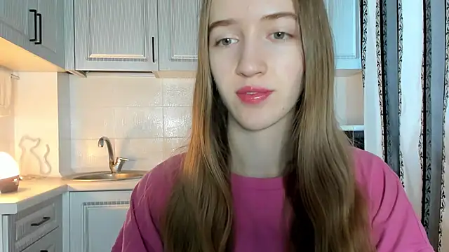 Snapshot of leslie_my_lovee chatting on November 2025 11:32:02 AM leslie my lovee online show from November 2025 11:32:02 AM