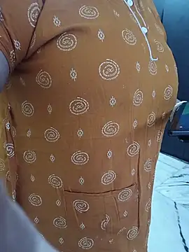 Ivy-09 online show from April 2026 05:18:02 AM