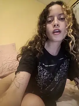 Snapshot of frikigyal chatting on March 2025 02:48:01 AM frikigyal online show from March 2025 02:48:01 AM