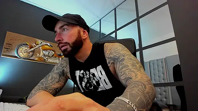 AronGrant online show from February 2025 09:22:01 AM