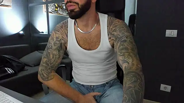 AronGrant online show from November 2025 10:16:01 AM