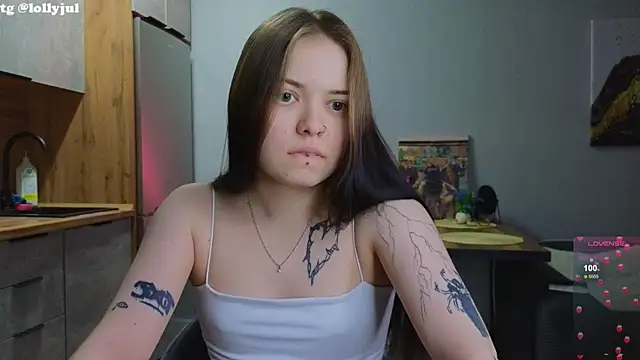 Snapshot of doll_lol_ chatting on March 2025 02:36:01 AM doll lol  online show from March 2025 02:36:01 AM