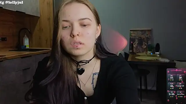 Snapshot of doll_lol_ chatting on March 2025 02:32:01 AM doll lol  online show from March 2025 02:32:01 AM