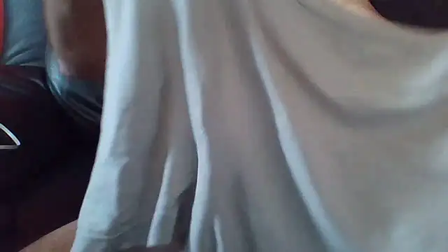 Snapshot of Gennarino73 chatting on May 2026 02:44:02 PM Gennarino73 online show from May 2026 02:44:02 PM