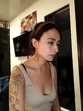 Snapshot of reme_ark23 chatting on February 2025 11:02:02 PM reme ark23 online show from February 2025 11:02:02 PM